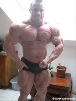 Ronny%20am%2030.jpg